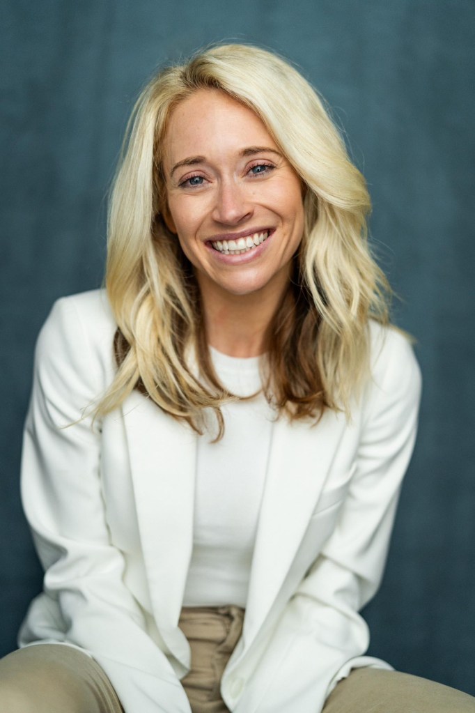 Kelly Downing head and shoulders picture